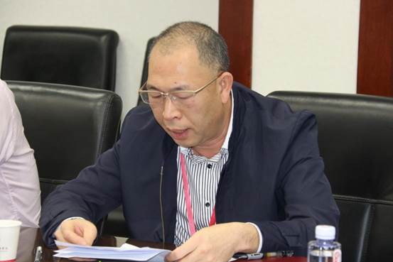 說明: 深圳職業(yè)技術(shù)學院黨委副書記、紀委書記楊平現(xiàn)場致辭